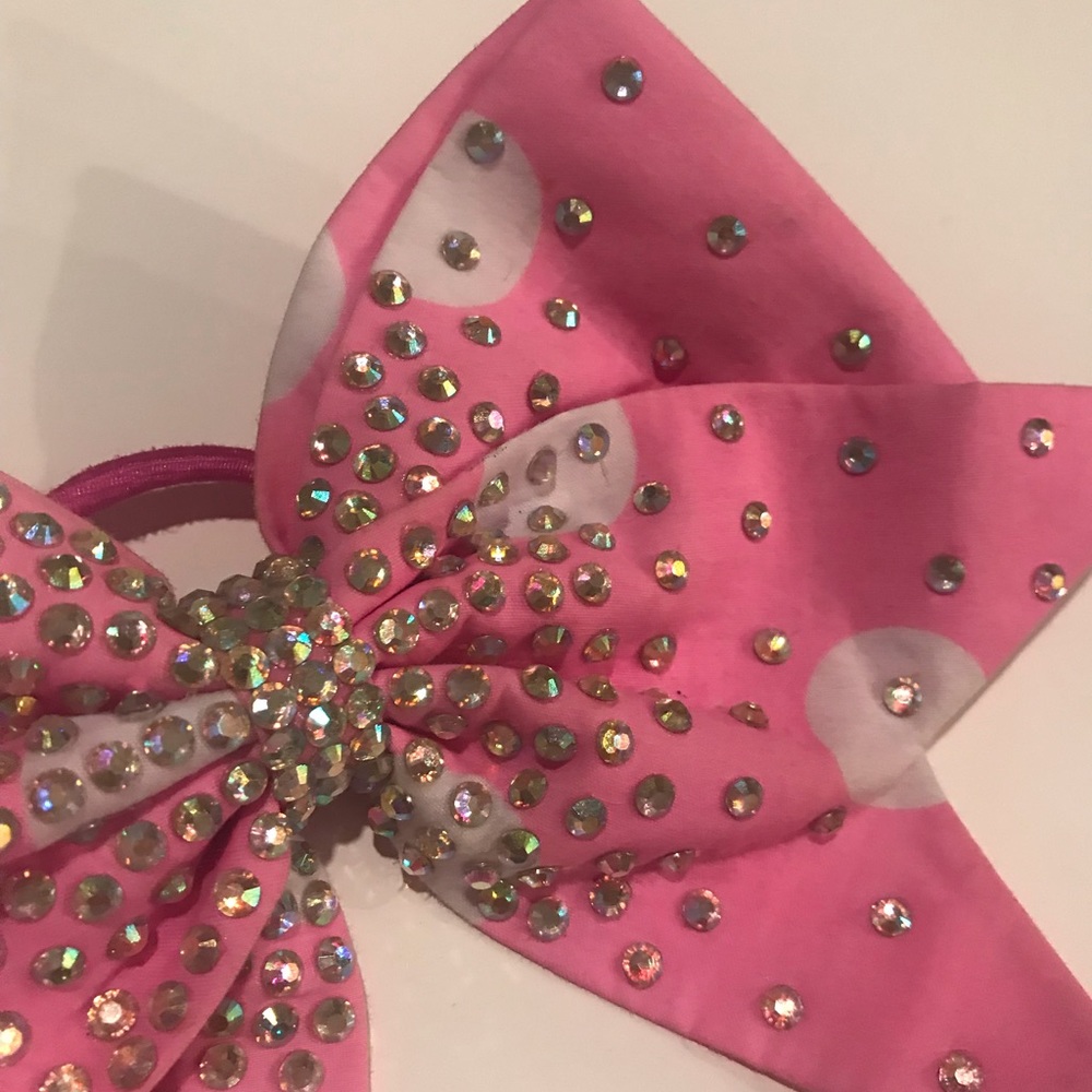 The DOLLY cheer bow - Picture 2 of 3